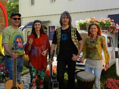 Die Morrisons als Hippies in Aalen 3.7.2014