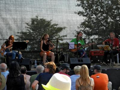 Woodstock Forever Festival 14.8.15: Hinnawidde (Foto Team)