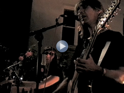 Live Café Omnibus 27.8.15: The Messenger Live Café Omnibus 27.8.15: The Messenger